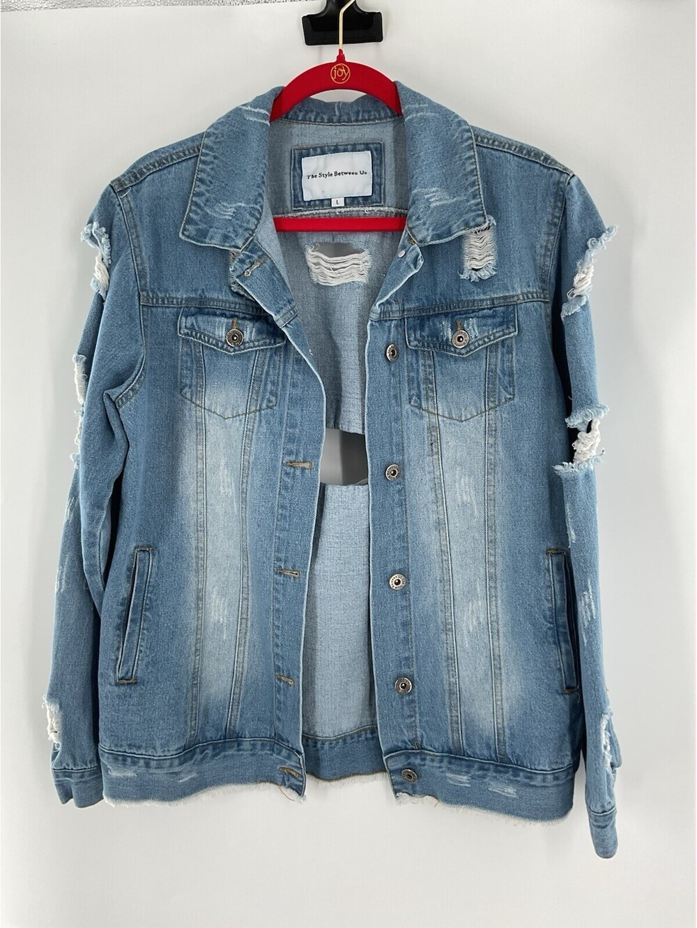 The Style Between Us Distressed Women’s Large Jean Jacket 123